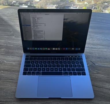 Apple MacBook Pro 13-inch MD313LL/A (4GB RAM, 500GB HD, macOS 10.13) (Renewed