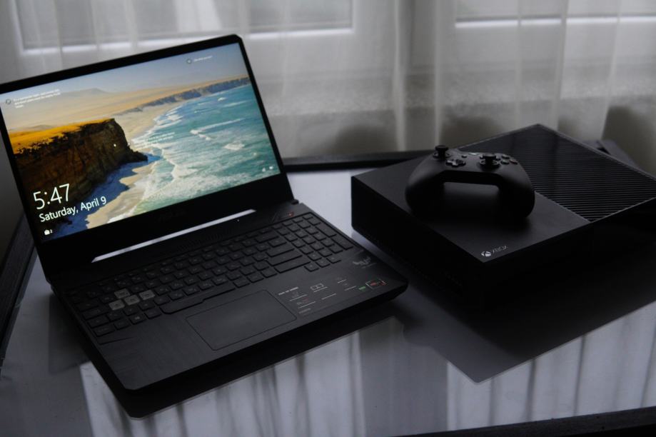 Asus TUF Gaming laptop + Xbox One 1 TB Bundle