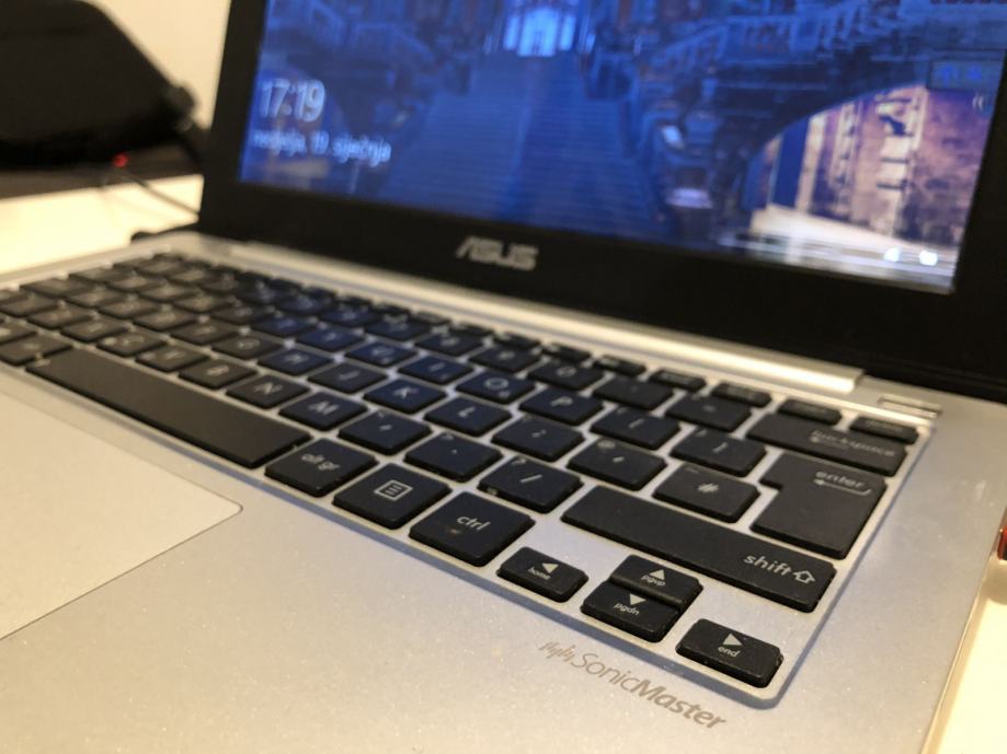 PC Portable ASUS X201E 11,6" - SSD 480Go, 4Go RAM, Windows 10 (occasion)