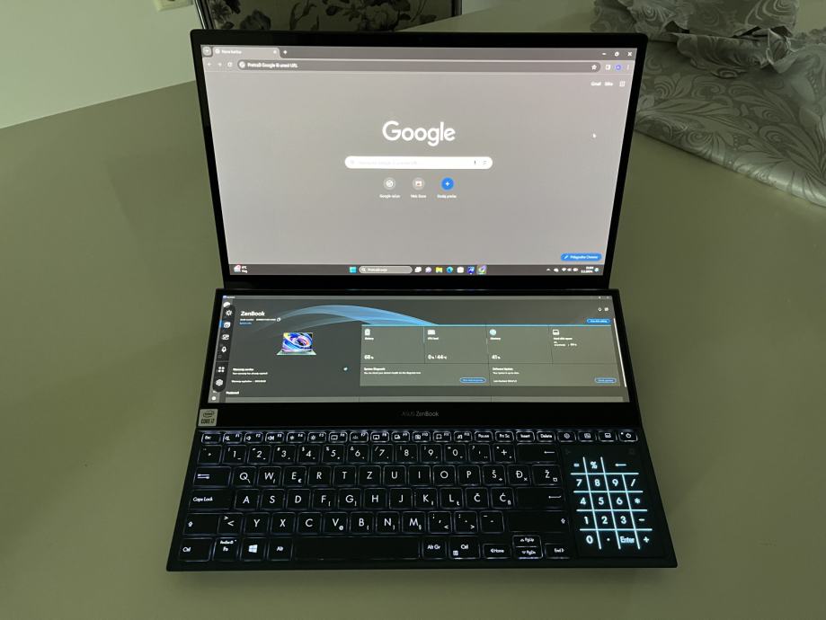 Gaming Asus Zenbook Duo Pro UX582,moguca zamjena