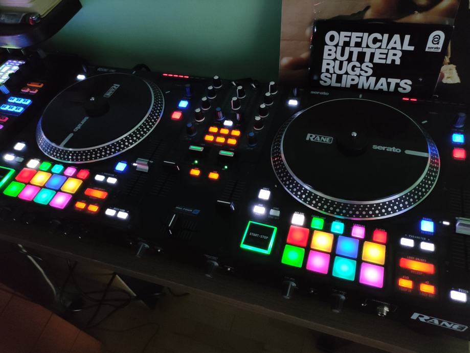 DJ kontroler RANE ONE
