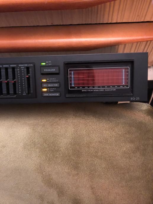 ONKYO stereo graphic analyzer/equalizer EQ25 2x10 pojasni