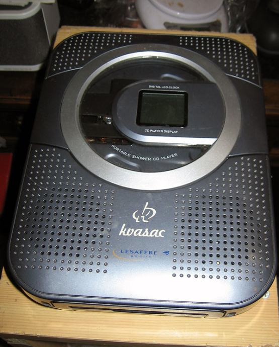 Portable cd player i radio za pod tuš splashproof CD100