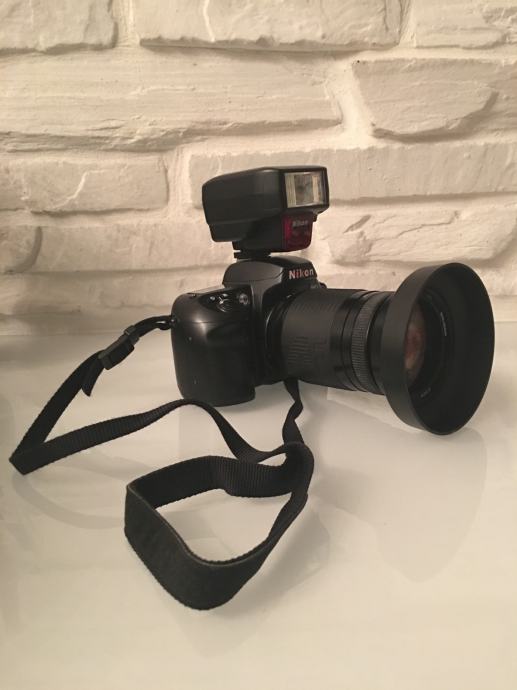 NIKON F60 + NIKON Speedlight sb23 + Soligor AF 28210mm