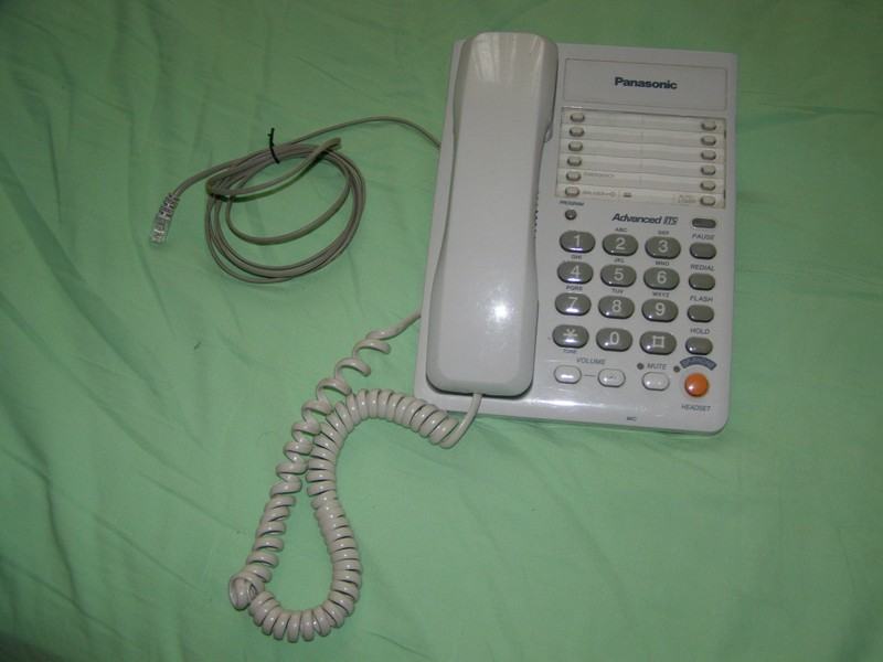 TELEFON PANASONIC KX-T2373FXW ODLIČAN ZAGREB