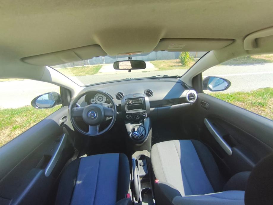 2009 Mazda 2 1.3 i CE Pro, fotografija 9