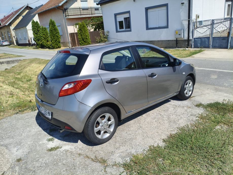 2009 Mazda 2 1.3 i CE Pro, pogled izvana - slika 5