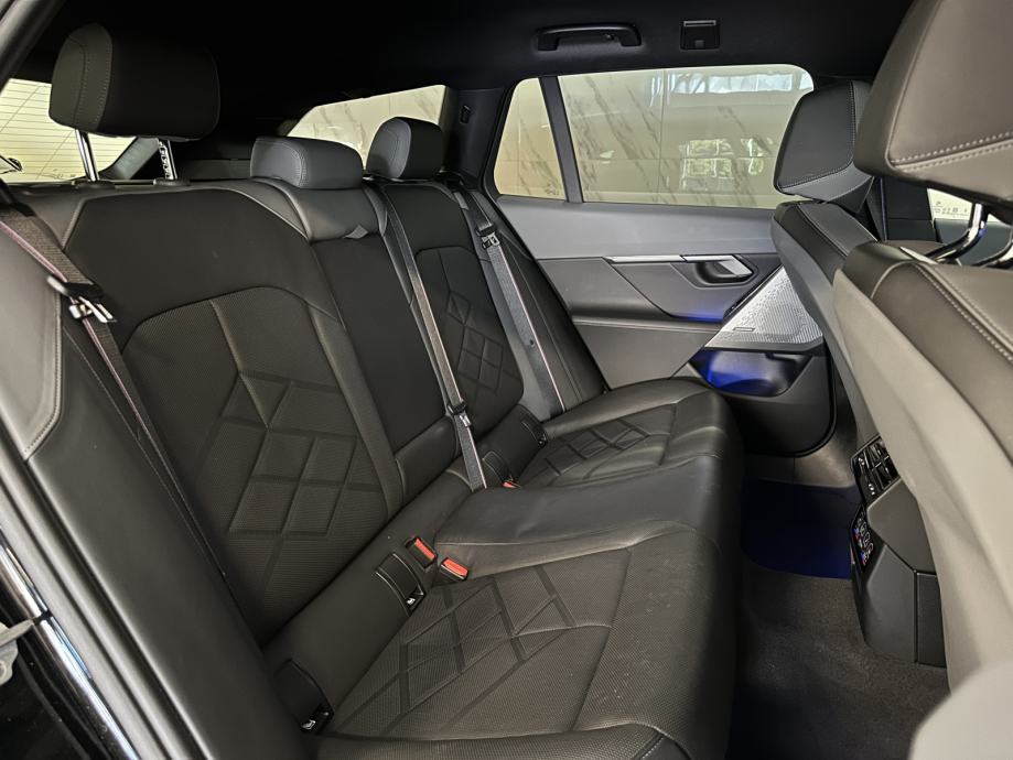 42.615€ + PDV BMW serija 5 Touring 20d|M-Pro|IconicG|Hlaj|360K|Harman|, fotografija 20