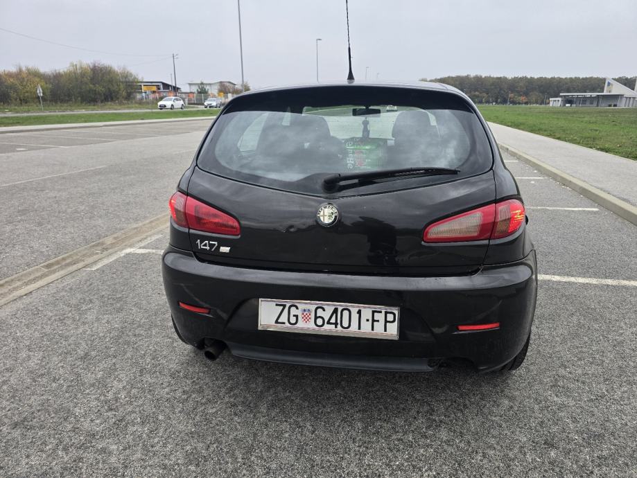 Alfa Romeo 147 1,9 JTD 120, fotografija 4