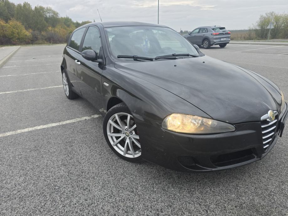 Alfa Romeo 147 1,9 JTD 120, fotografija 3