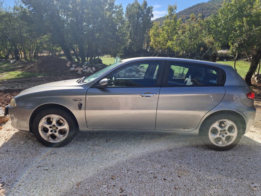 Alfa Romeo 147