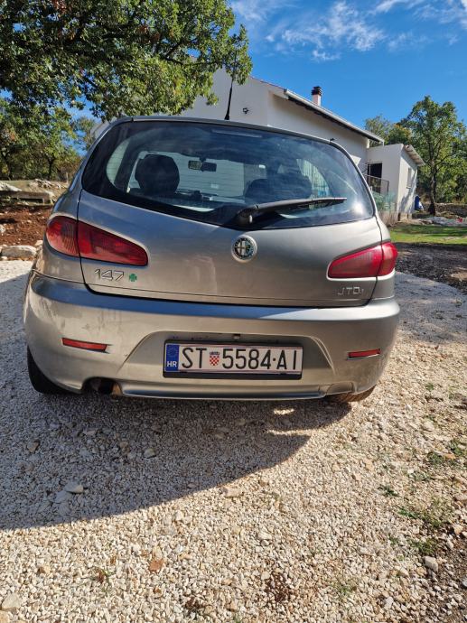 Alfa Romeo 147 1,9 JTD 150, fotografija 2