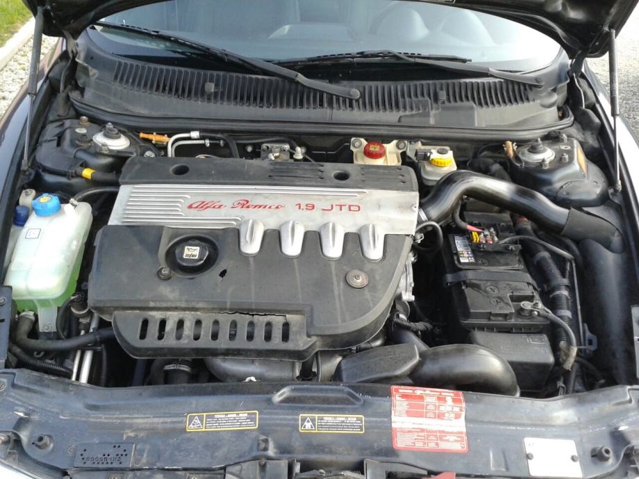 Alfa Romeo 156 1.9 Jtd Kupplung Wechseln Alfa Romeo 156 1,9 JTD, 2001 god.