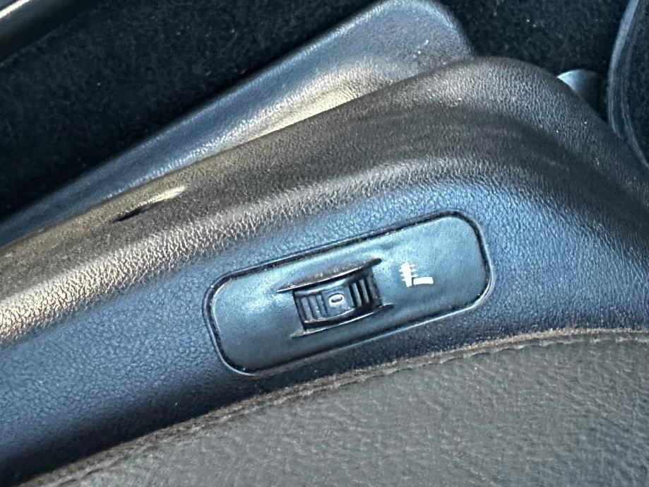 Alfa Romeo 159 1,9 JTD*Reg.04/2027*Veliki servis*Koža*Odlično stanje*, fotografija 17