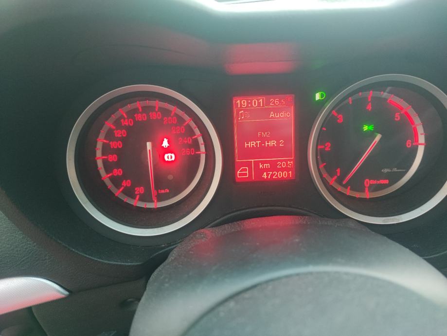 Alfa Romeo 159 1,9 JTDM, fotografija 6