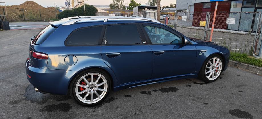 Alfa Romeo 159 SW 2,4 JTDM, fotografija 3