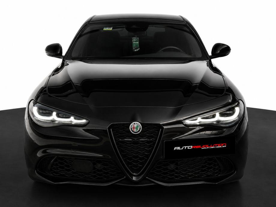 Alfa Romeo Giulia 2,0 Turbo Q4 VELOCE - TOP PRILIKA,LEAZING BEZ UČEŠĆA, fotografija 2
