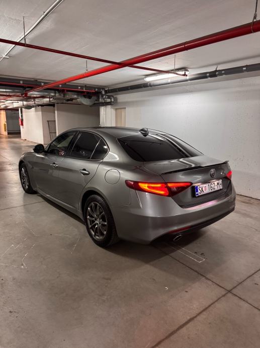Alfa Romeo Giulia 2.2 JTD Automatik | Bixenon | Bogata oprema, fotografija 7