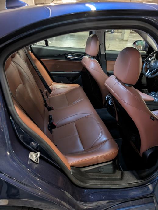 Alfa Romeo Giulia 2,2 JTD automatik, fotografija 10
