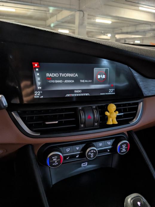 Alfa Romeo Giulia 2,2 JTD automatik, fotografija 12