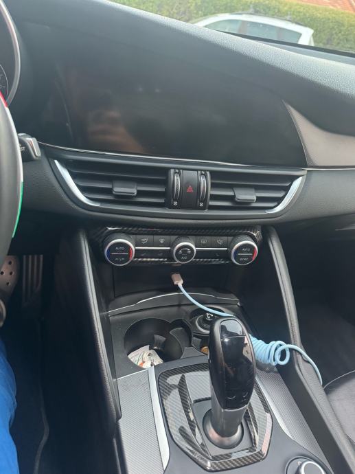 Alfa Romeo Giulia 2,2 JTD automatik, fotografija 6
