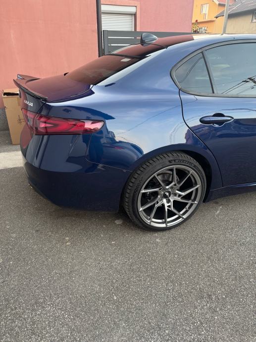 Alfa Romeo Giulia 2,2 JTD automatik, fotografija 11