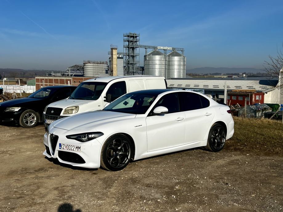 Alfa Romeo Giulia 2,2 JTD, fotografija 7