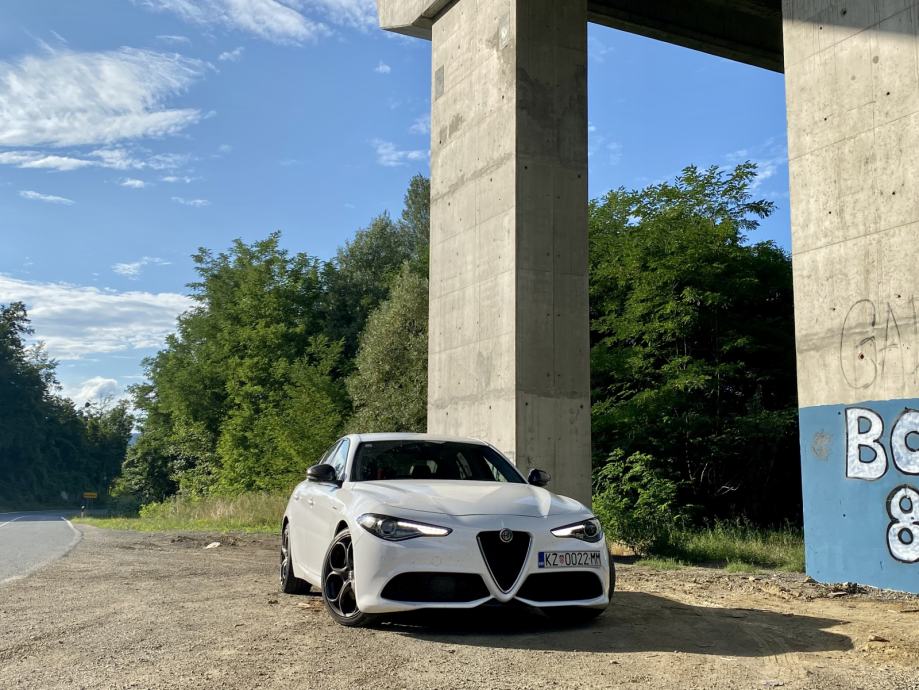 Alfa Romeo Giulia 2,2 JTD, fotografija 18