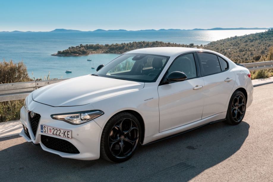 Alfa Romeo Giulia 2,2 JTD, fotografija 8