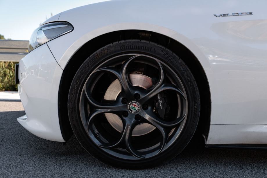 Alfa Romeo Giulia 2,2 JTD, fotografija 11