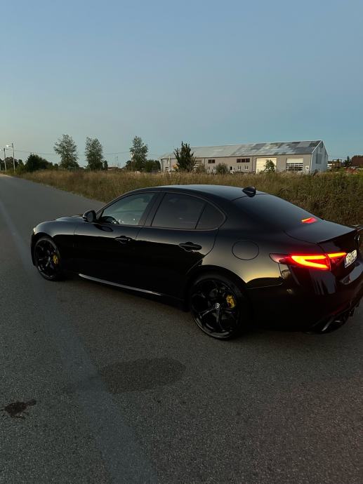 Alfa Romeo Giulia 2,2 JTD, fotografija 4