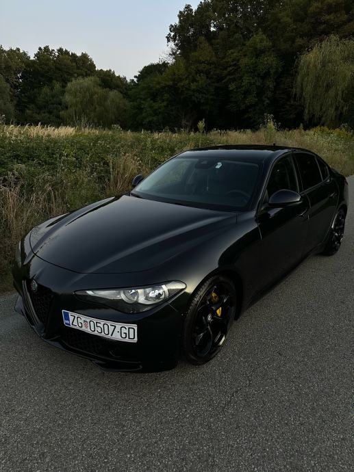 Alfa Romeo Giulia 2,2 JTD, fotografija 6