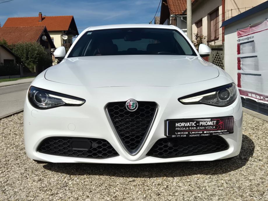 Alfa Romeo Giulia 2,2 JTDm Sport Automatic,savršeno stanje,ko nova, fotografija 4
