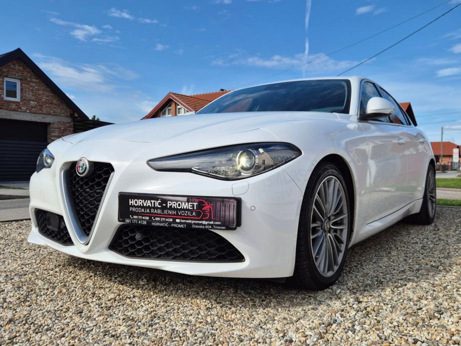 Alfa Romeo Giulia 2,2 JTDm Sport Automatic,savršeno stanje,ko nova, fotografija 5