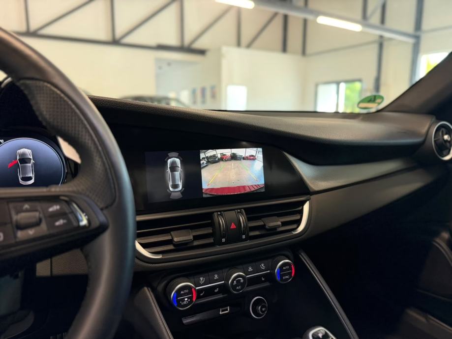 Alfa Romeo Giulia 2,2 Veloce * RJEŠAVAMO LEASING *, fotografija 17