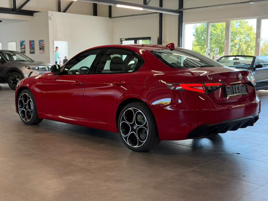 Alfa Romeo Giulia 2,2 Veloce * RJEŠAVAMO LEASING *, fotografija 5