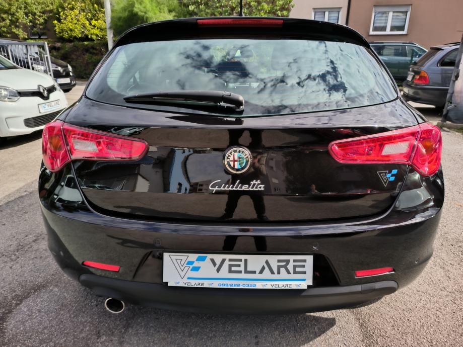 Alfa Romeo Giulietta 1,4 D. N. A. TURISMO, SERVISNA, JAMSTVO, REG 1 G, fotografija 8