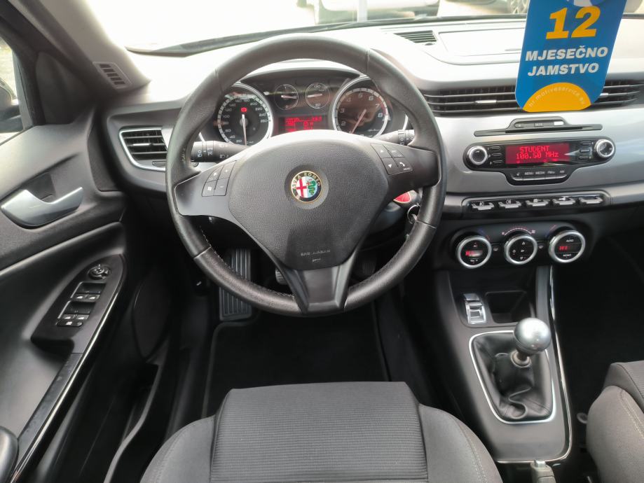 Alfa Romeo Giulietta 1,4 D. N. A. TURISMO, SERVISNA, JAMSTVO, REG 1 G, fotografija 12