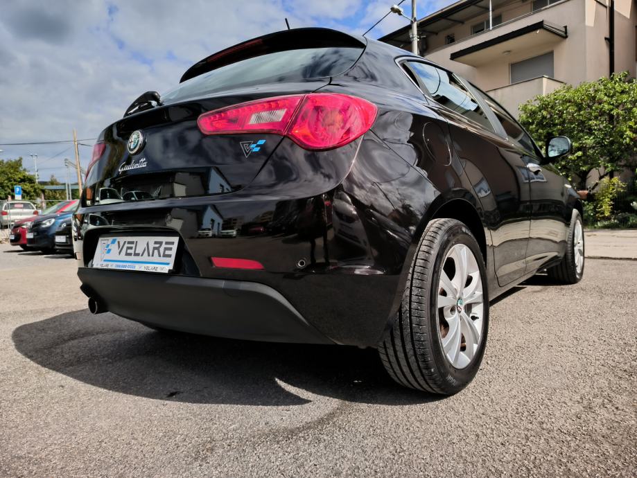Alfa Romeo Giulietta 1,4 D. N. A. TURISMO, SERVISNA, JAMSTVO, REG 1 G, fotografija 10