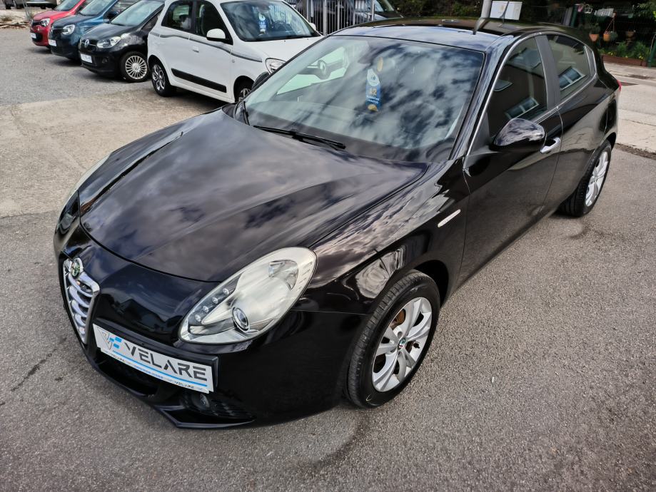 Alfa Romeo Giulietta 1,4 D. N. A. TURISMO, SERVISNA, JAMSTVO, REG 1 G, fotografija 5
