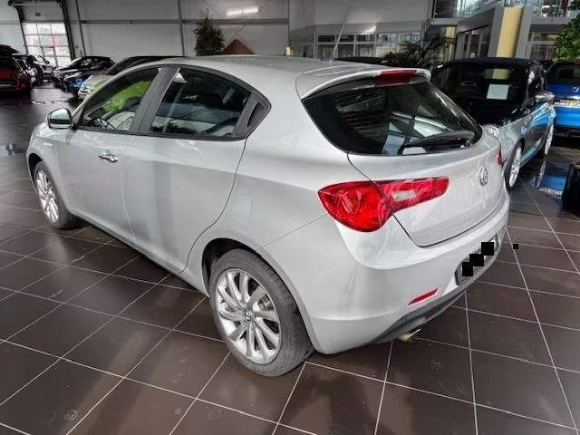 Alfa Romeo Giulietta 1,4 * RJEŠAVAMO LEASING *, fotografija 2