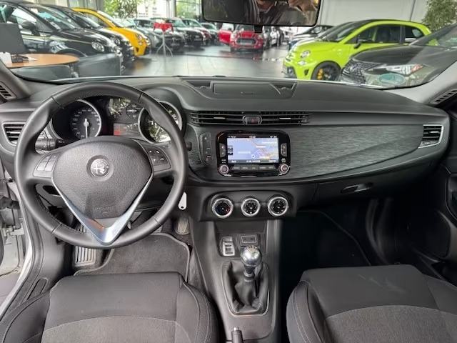 Alfa Romeo Giulietta 1,4 * RJEŠAVAMO LEASING *, fotografija 7