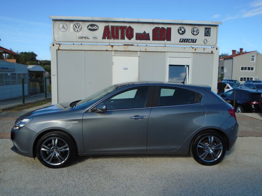 Alfa Romeo Giulietta 1,4 TB 16V PLIN, fotografija 2