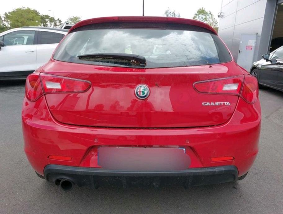 Alfa Romeo Giulietta 1,4 TB 170 SUPER TCT***JAMSTVO***TOP STANJE***, fotografija 4