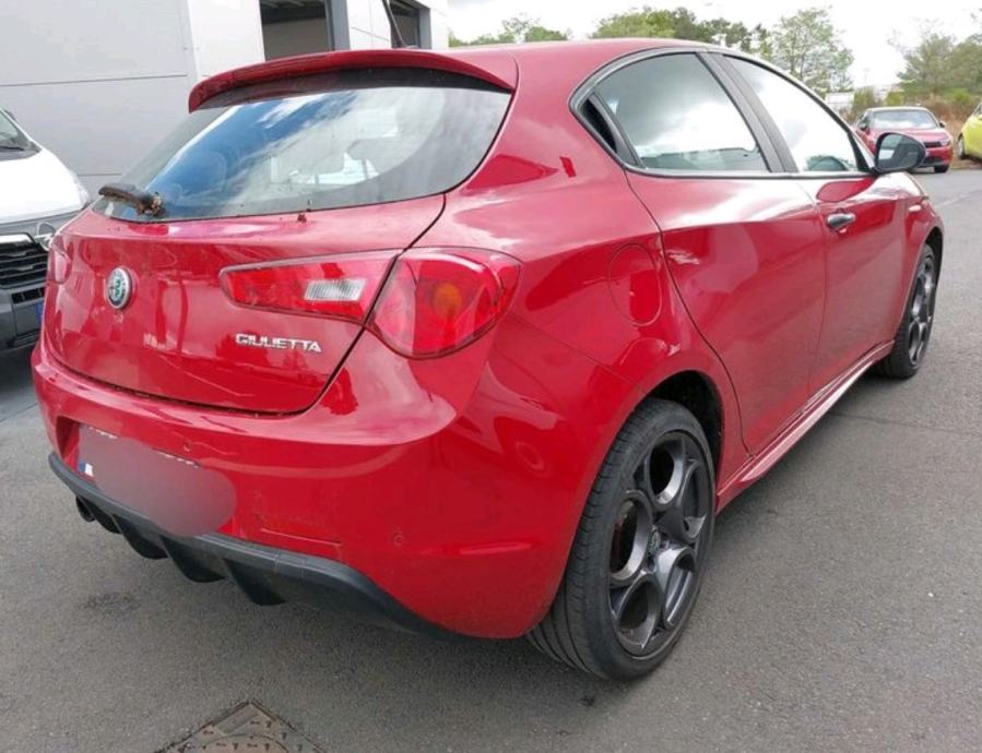 Alfa Romeo Giulietta 1,4 TB 170 SUPER TCT***JAMSTVO***TOP STANJE***, fotografija 5