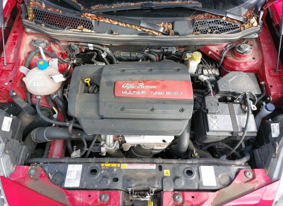 Alfa Romeo Giulietta 1,4 TB 170 SUPER TCT***JAMSTVO***TOP STANJE***, fotografija 18