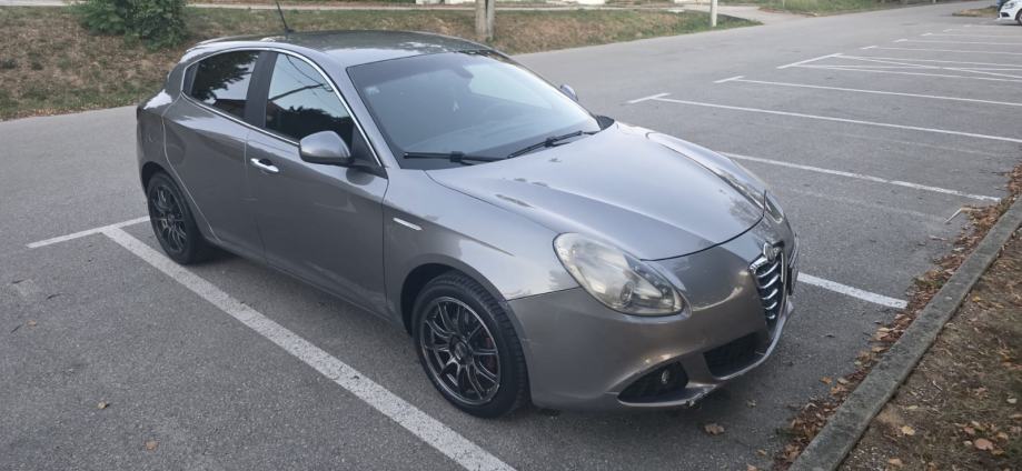 Alfa Romeo Giulietta 1,6 Jtd . Reg 06/27 Povoljno, pogled izvana - slika 4