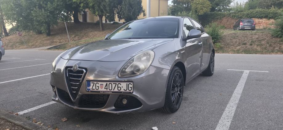 Alfa Romeo Giulietta 1,6 Jtd . Reg 06/27 Povoljno, fotografija 6