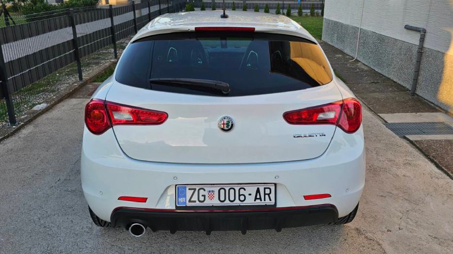 Alfa Romeo Giulietta 1.6 JTDm TCT Super Sportiva, fotografija 5