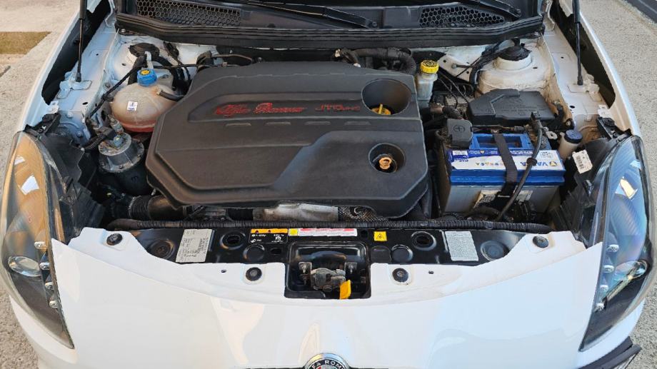 Alfa Romeo Giulietta 1.6 JTDm TCT Super Sportiva, fotografija 7